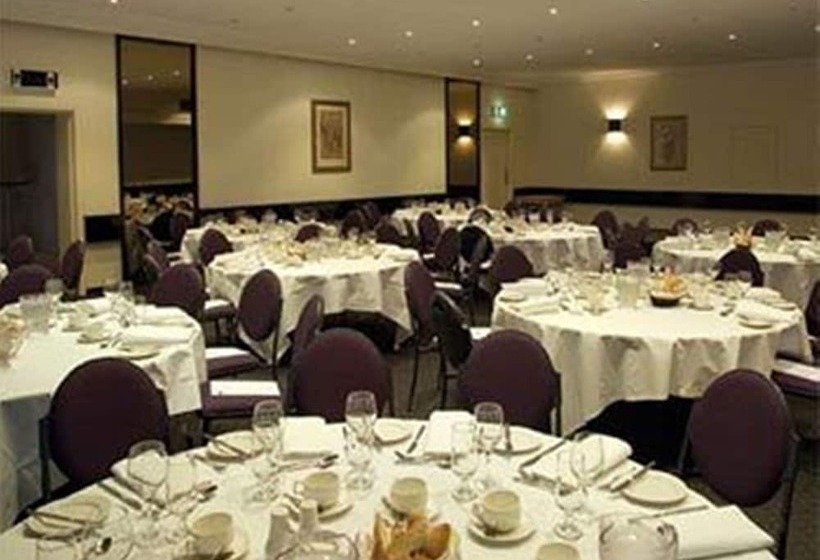 호텔 Crest On Barkly Serviced Apartments