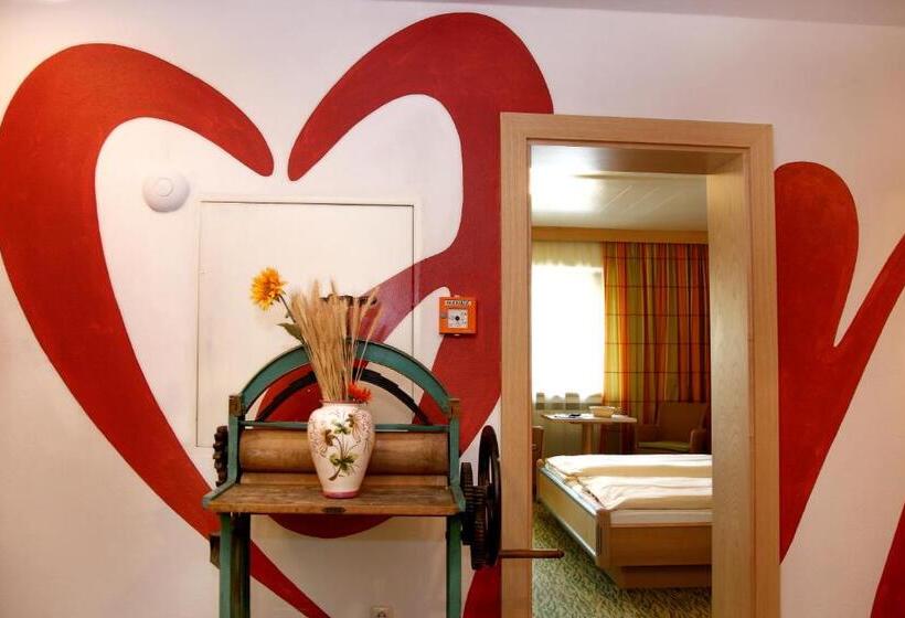 ホテル Eder Michaela