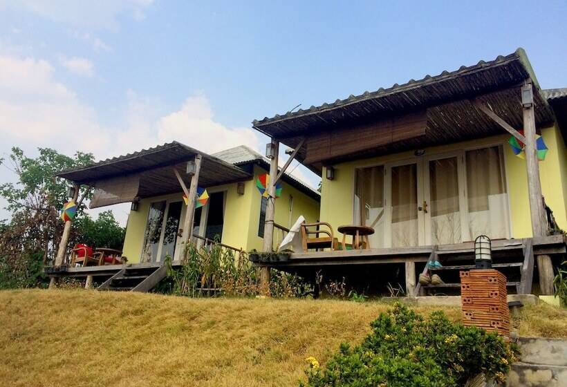 בית מלון כפרי Him Naam Pai Resort