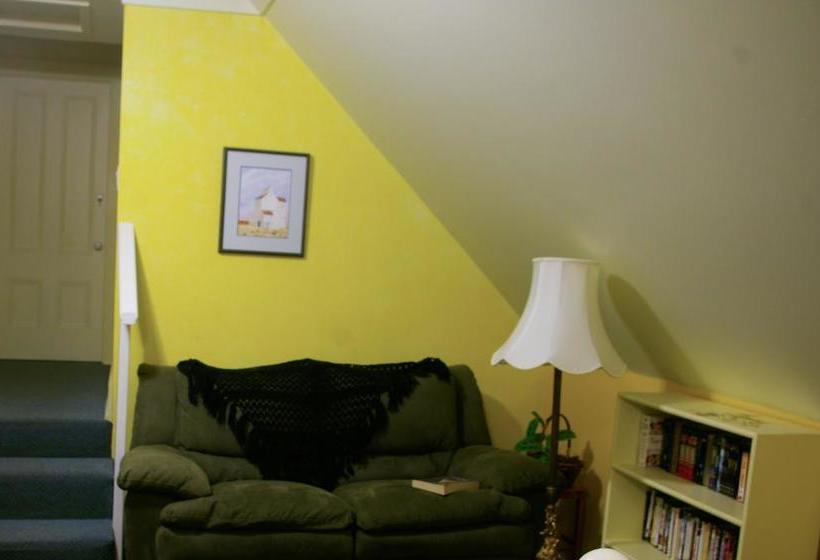 בית מלון כפרי Holmesdale House Bed And Breakfast