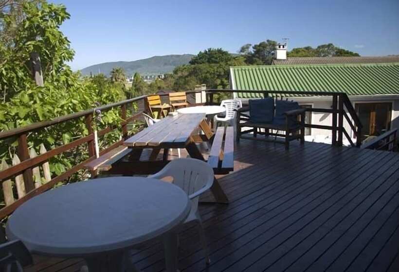 Отель Island Vibe Knysna