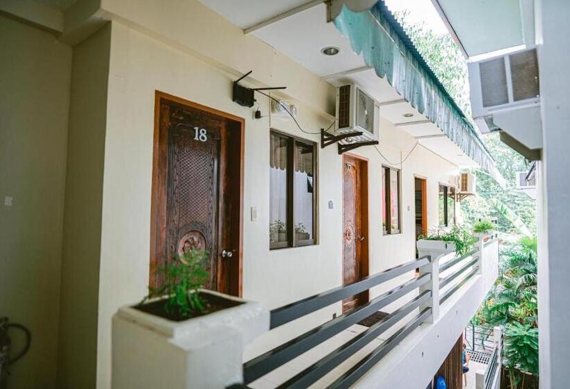 هتل Jazmine's Place