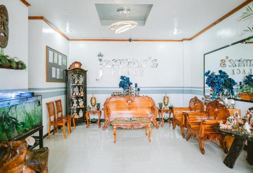 هتل Jazmine's Place