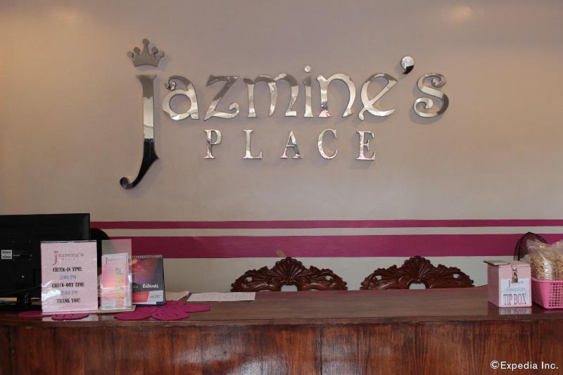 هتل Jazmine's Place