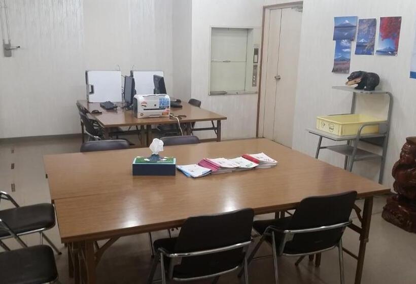 호텔 Kawaguchiko Station Inn