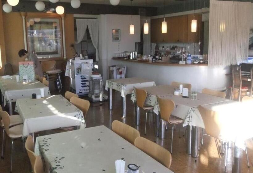 호텔 Kawaguchiko Station Inn