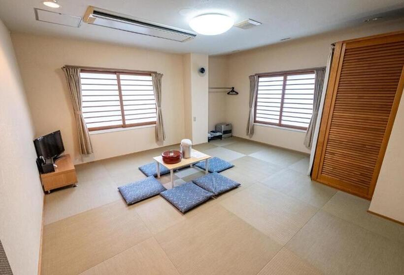 هتل Kawaguchiko Station Inn