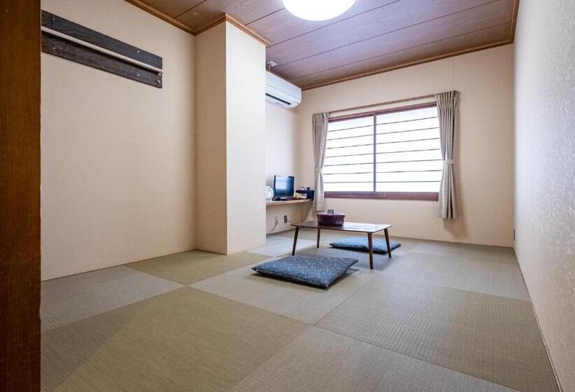 호텔 Kawaguchiko Station Inn