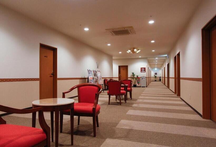 Отель Livemax Budget Hamamatsu Ekimae