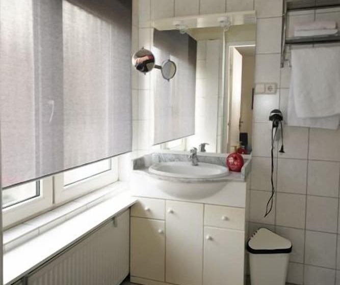 هتل Pension Auberge De Dael