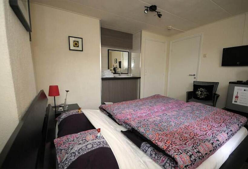 هتل Pension Auberge De Dael