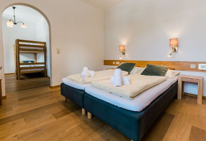 בית מלון כפרי Pinzgauerhof Ski & Bike   Inclusive Evening Dinner