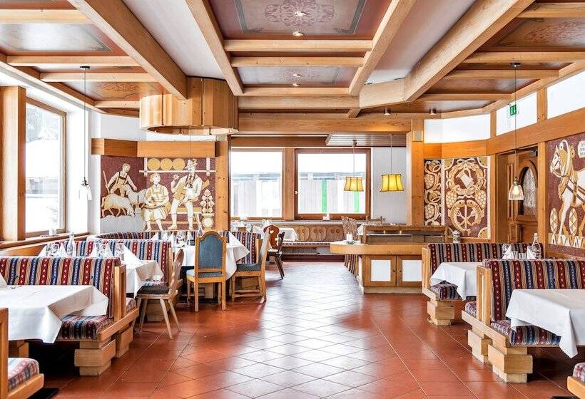 בית מלון כפרי Pinzgauerhof Ski & Bike   Inclusive Evening Dinner