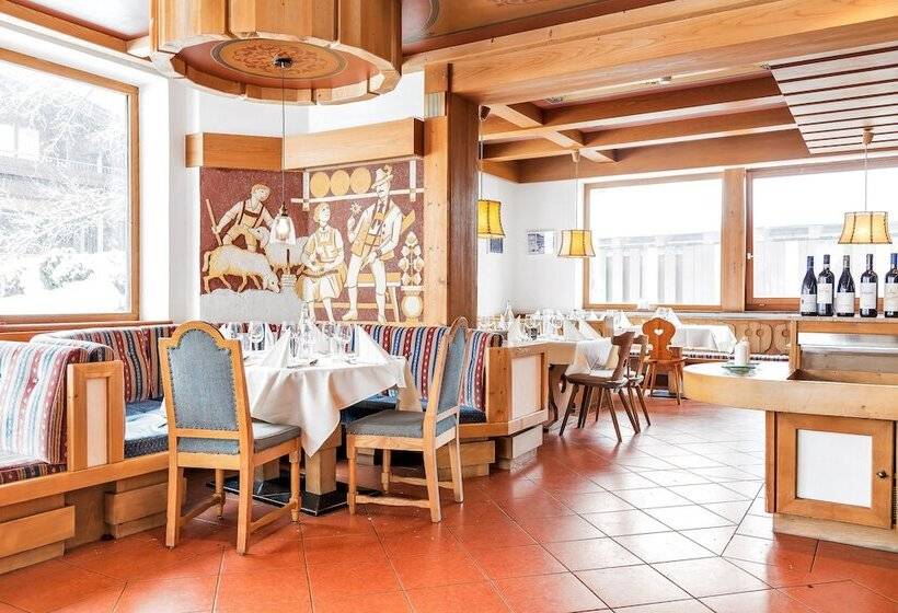 בית מלון כפרי Pinzgauerhof Ski & Bike   Inclusive Evening Dinner