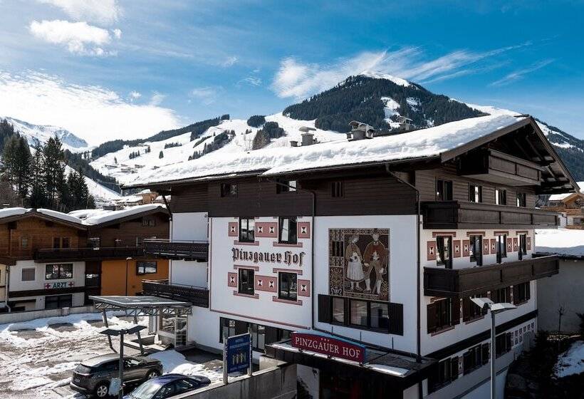 בית מלון כפרי Pinzgauerhof Ski & Bike   Inclusive Evening Dinner