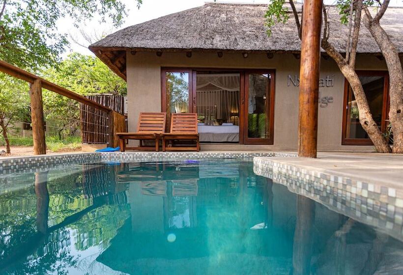 酒店 Raptors Lodge