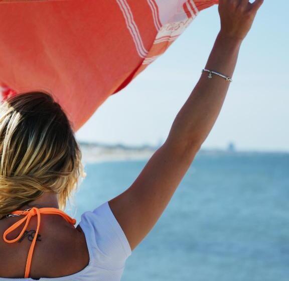 هتل Residence Sunrise Cesenatico