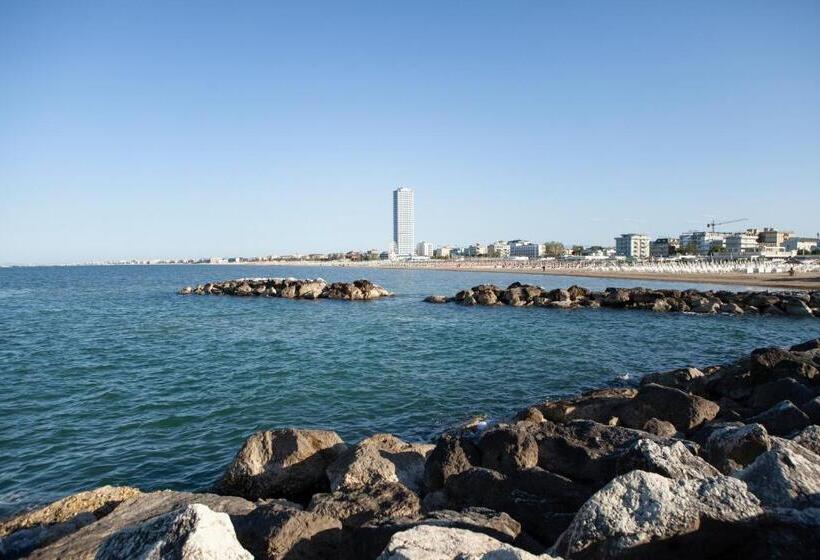 هتل Residence Sunrise Cesenatico