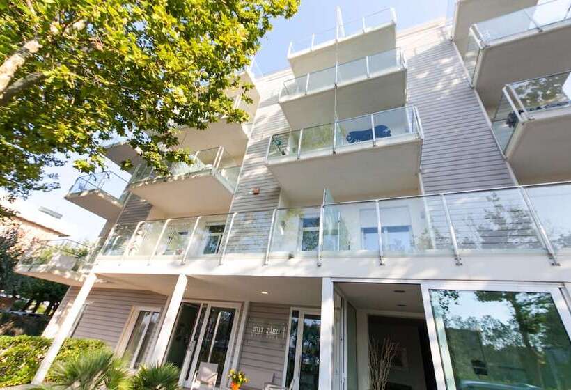 هتل Residence Sunrise Cesenatico