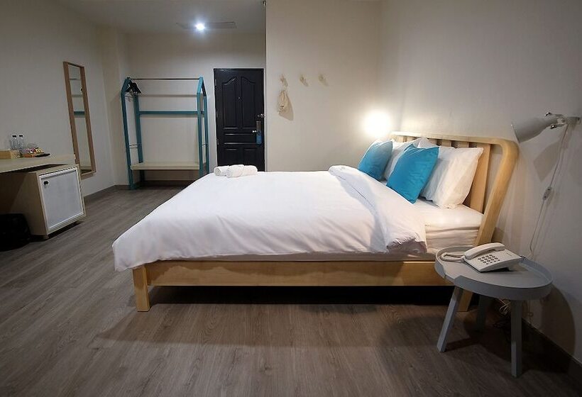 Отель Siam Mansion   Sha