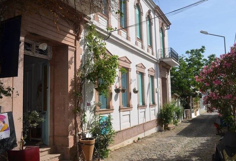 فندق Son Vapur Kuleli Konukevi