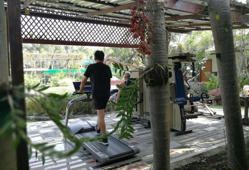 Отель Suanhom Resort