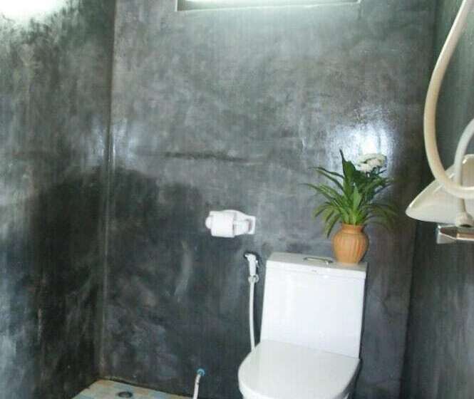 בית מלון כפרי The Fisherman's Chalet