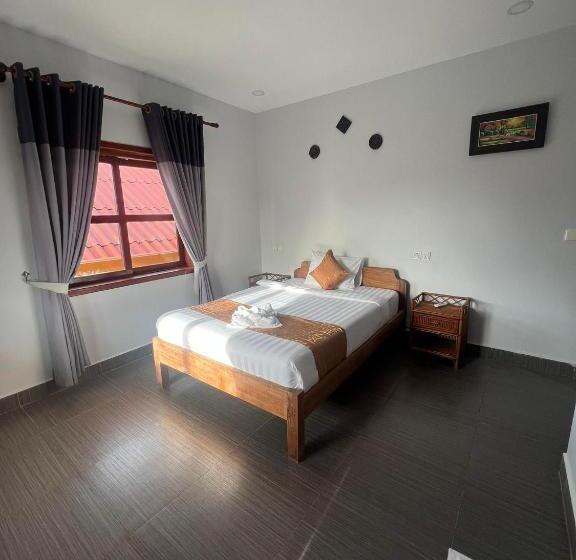 فندق The Moon Kampot Boutique