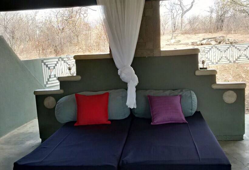 בית מלון כפרי Tingala Lodge
