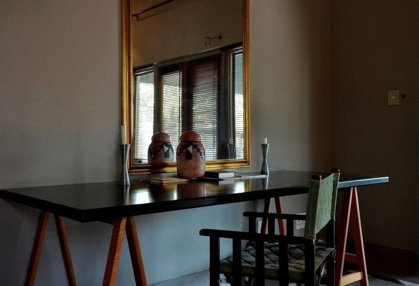 בית מלון כפרי Tingala Lodge