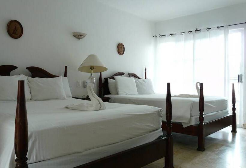 בית מלון כפרי Hostal Del Mar