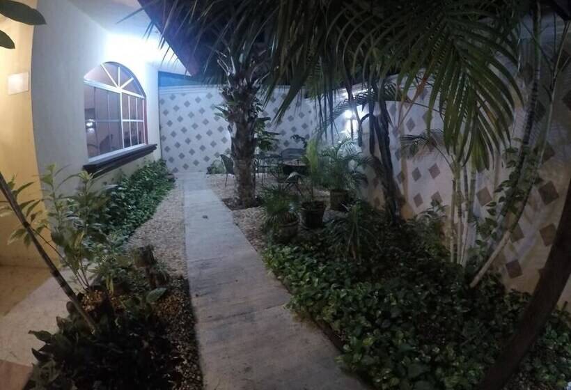 בית מלון כפרי Hostal Del Mar