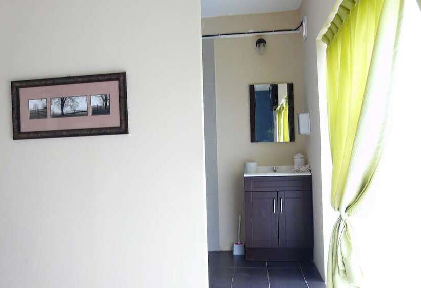 בית מלון כפרי Hostal Del Mar