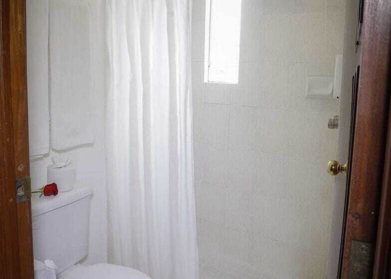 בית מלון כפרי Hostal Del Mar