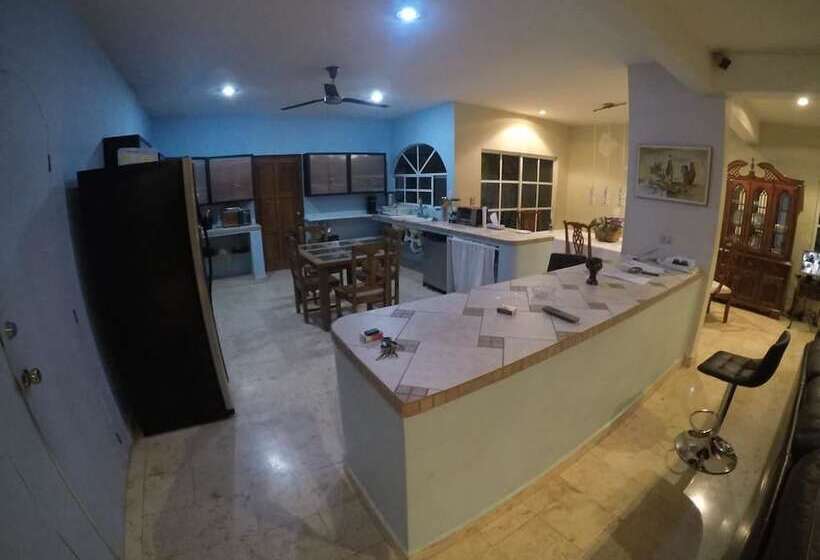 בית מלון כפרי Hostal Del Mar