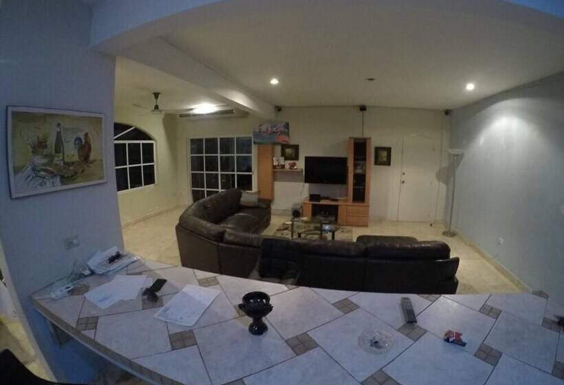 בית מלון כפרי Hostal Del Mar