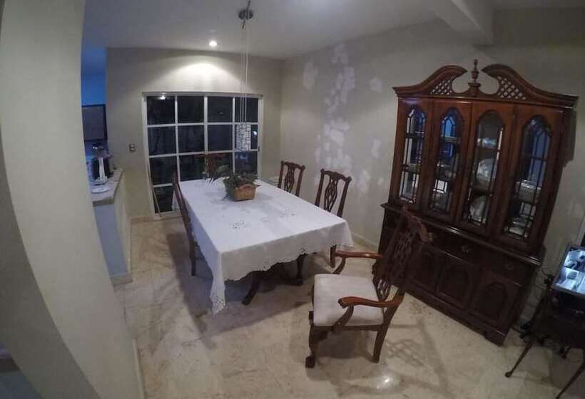 בית מלון כפרי Hostal Del Mar