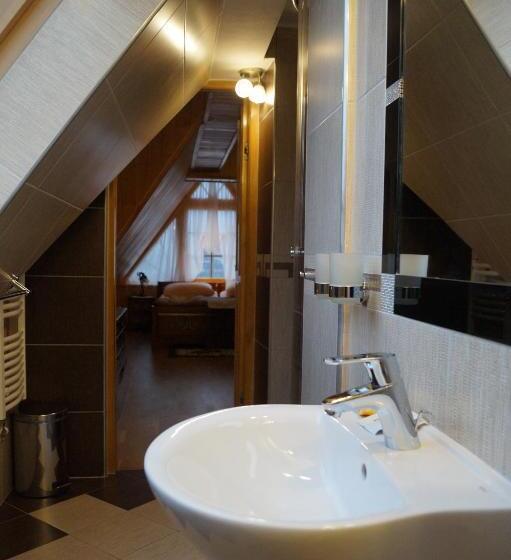 هتل Willa Tatrzański Zomecek