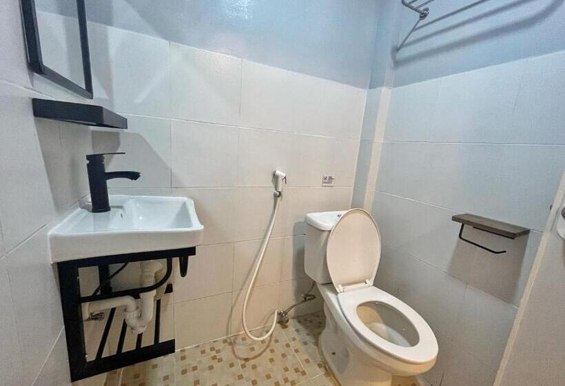 هتل Zuric Pension House