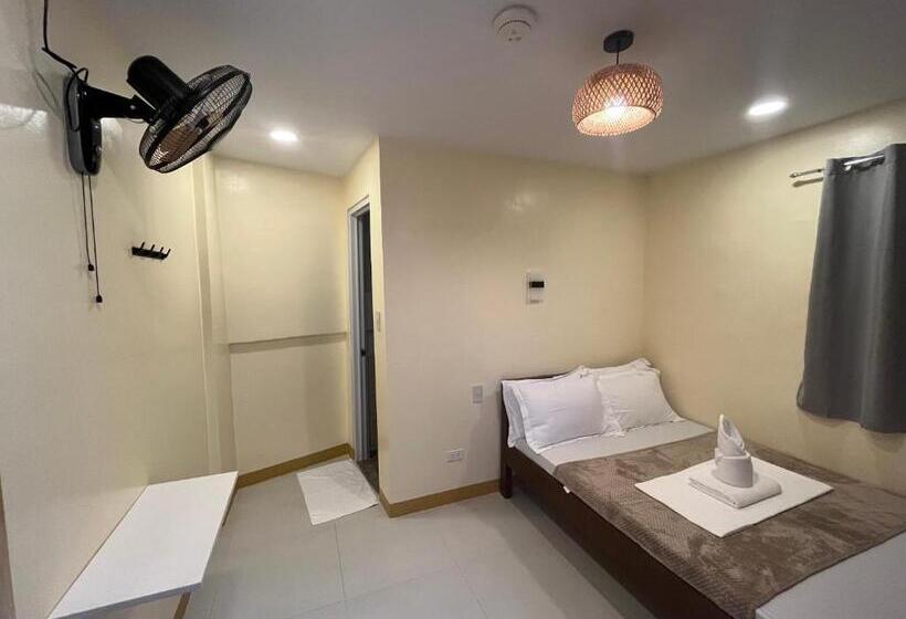 هتل Zuric Pension House