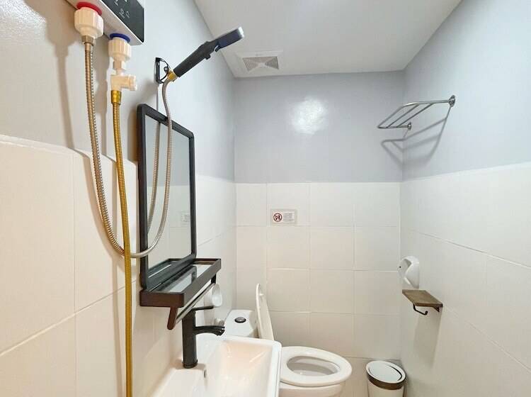 هتل Zuric Pension House