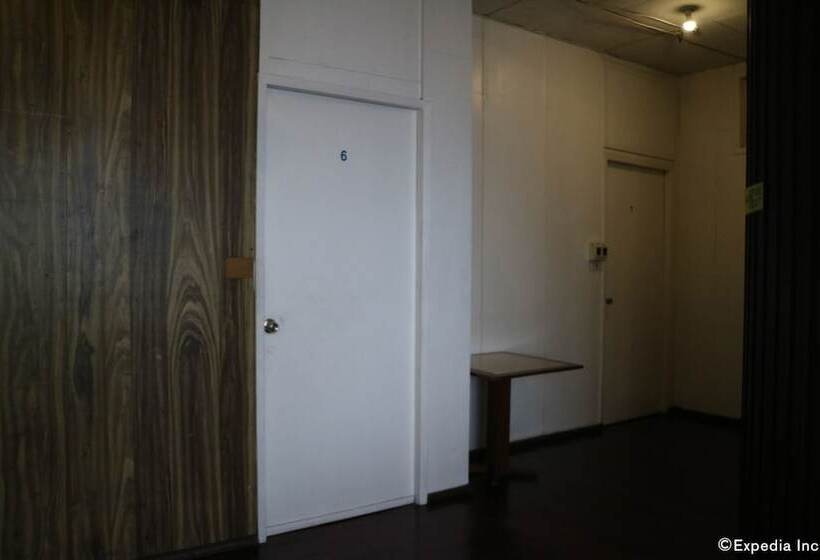 Mainstreet Pension House By Reddoorz