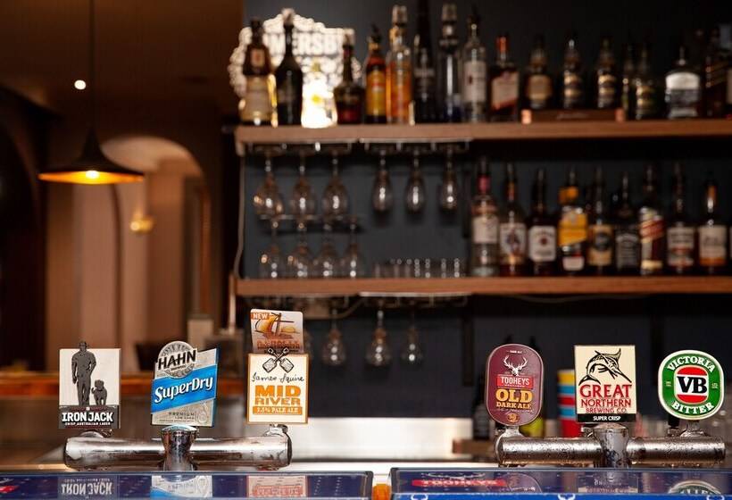 מוטל Royal Hotel Singleton