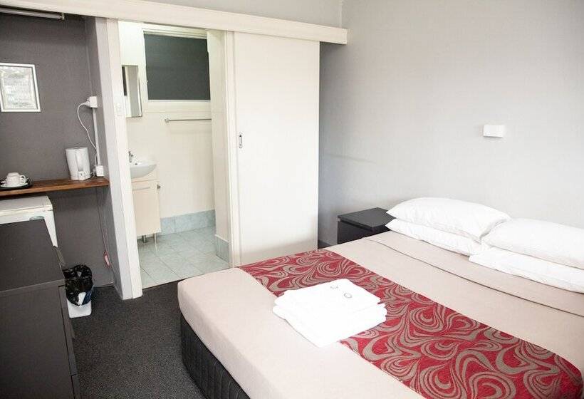 מוטל Royal Hotel Singleton