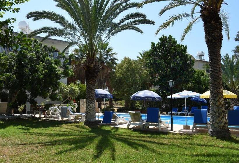 Odysseas & Eleni Hotel Apartments