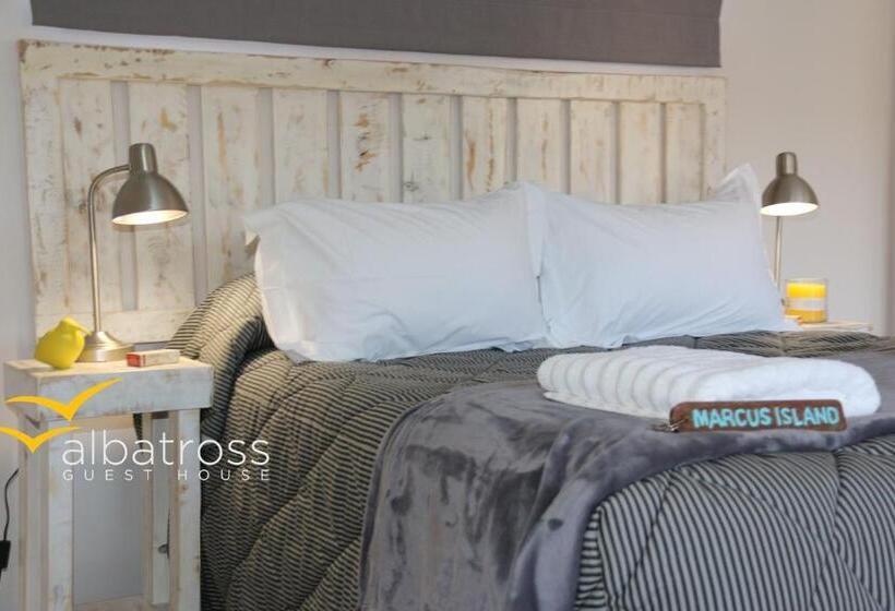 펜션 Albatross Guesthouse