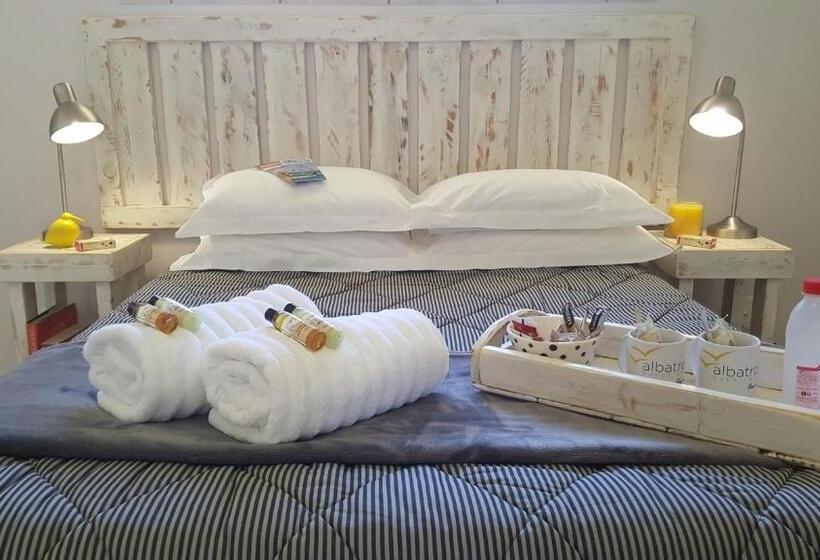 펜션 Albatross Guesthouse