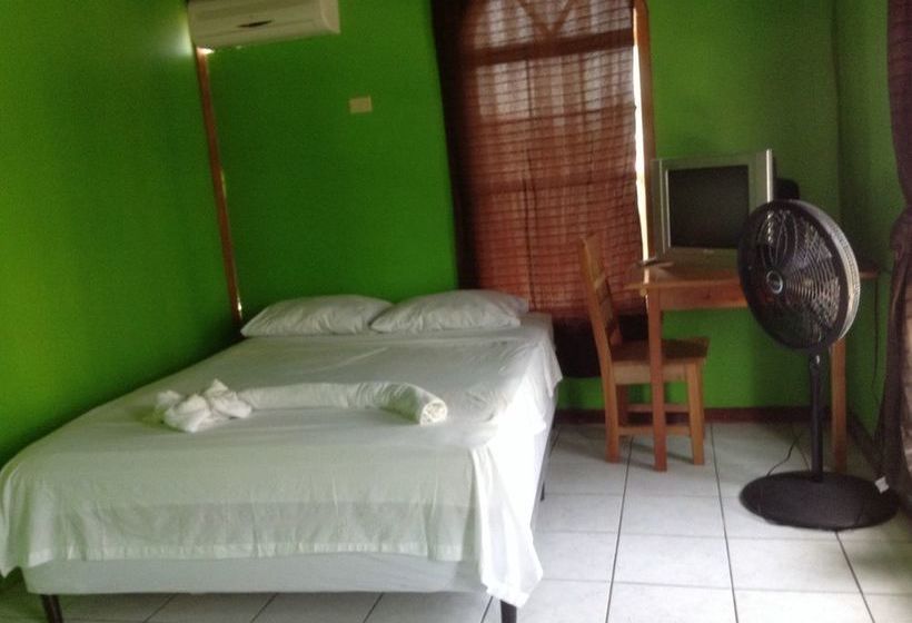 بنسيون Amelia Guest House