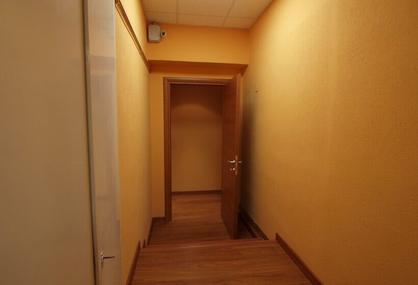 膳宿费 Andres Guest House Sanremo