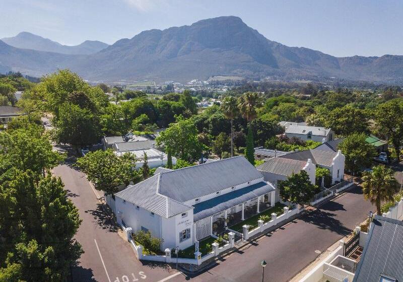 پانسیون Ashbourne Boutique Guest House